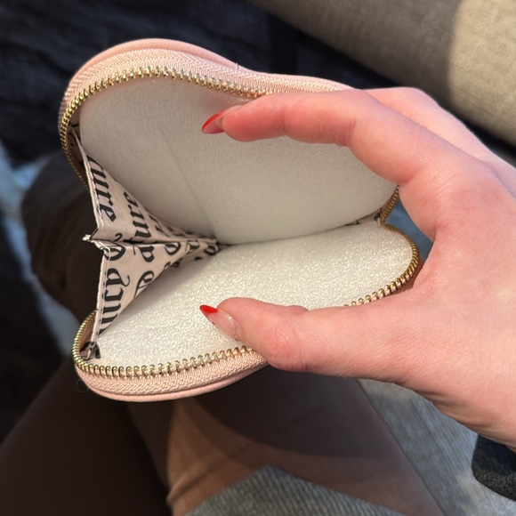 NWT Juicy Couture Pink Rhinestone Crossbody Bag and Wristlet Set - Picture 7 of 10